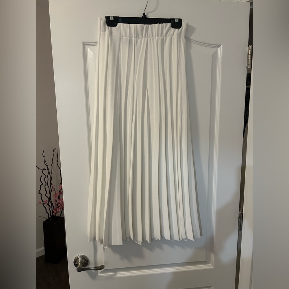 Orly pleated skirt